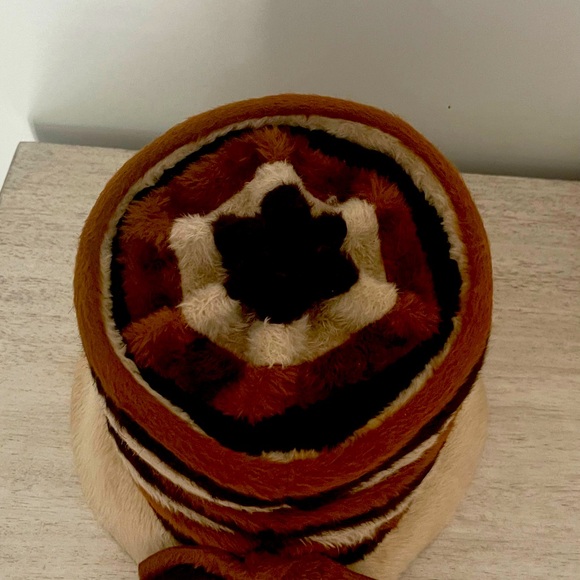 Vintage Sally Veilor Woman's Hat - Picture 4 of 8